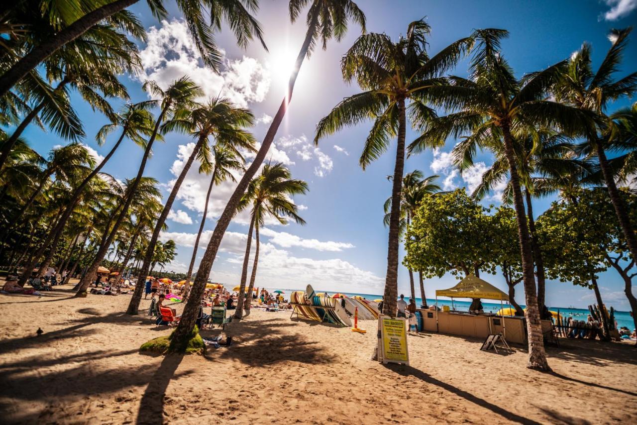 Aloha Vibes Await! Stylish Condo At Aloha Surf - Mountain And City Views Honolulu Esterno foto