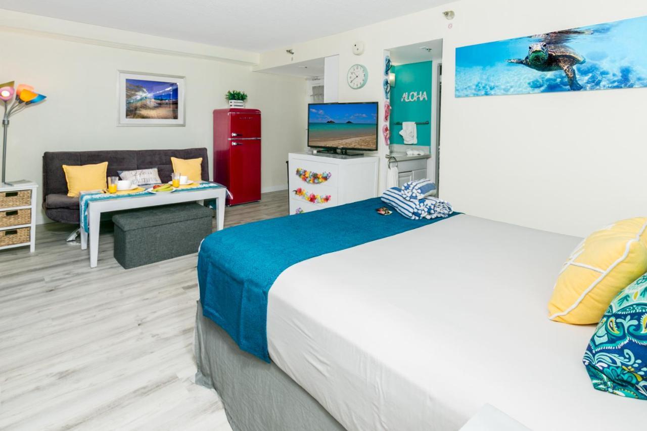 Aloha Vibes Await! Stylish Condo At Aloha Surf - Mountain And City Views Honolulu Esterno foto